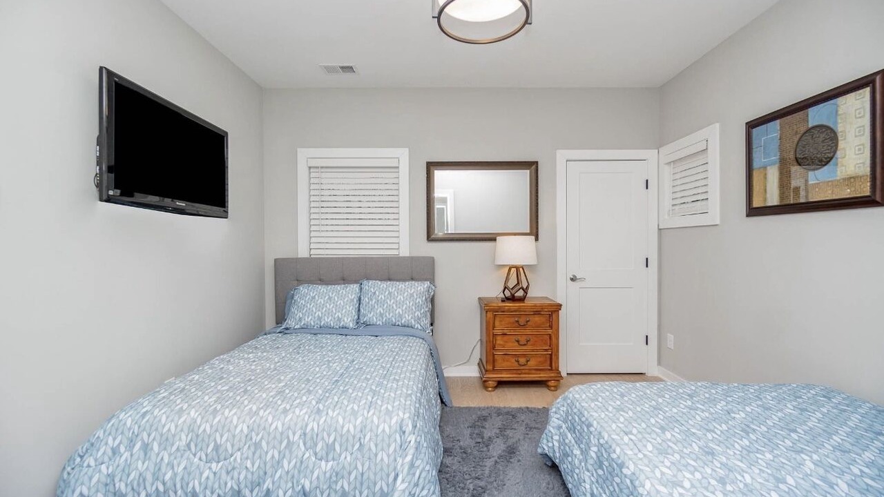 Photo of Bedroom in Cleveland Park