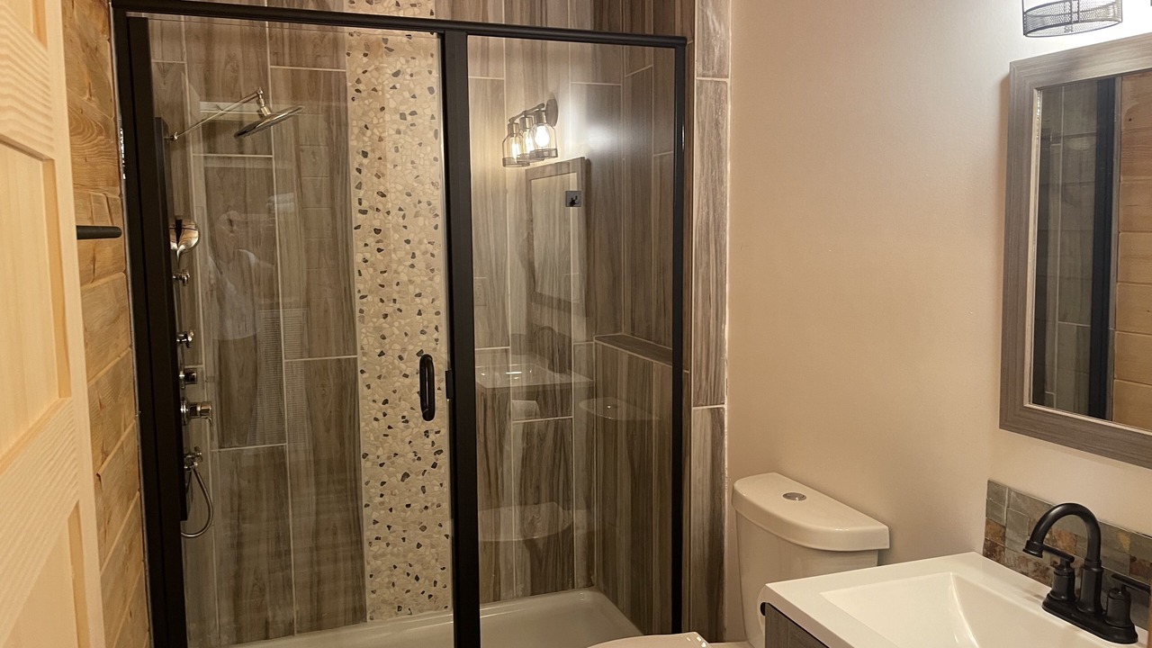 Photo of Bathroom in Ashley Oaks