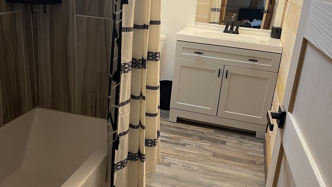 Photo of Bathroom in Ashley Oaks