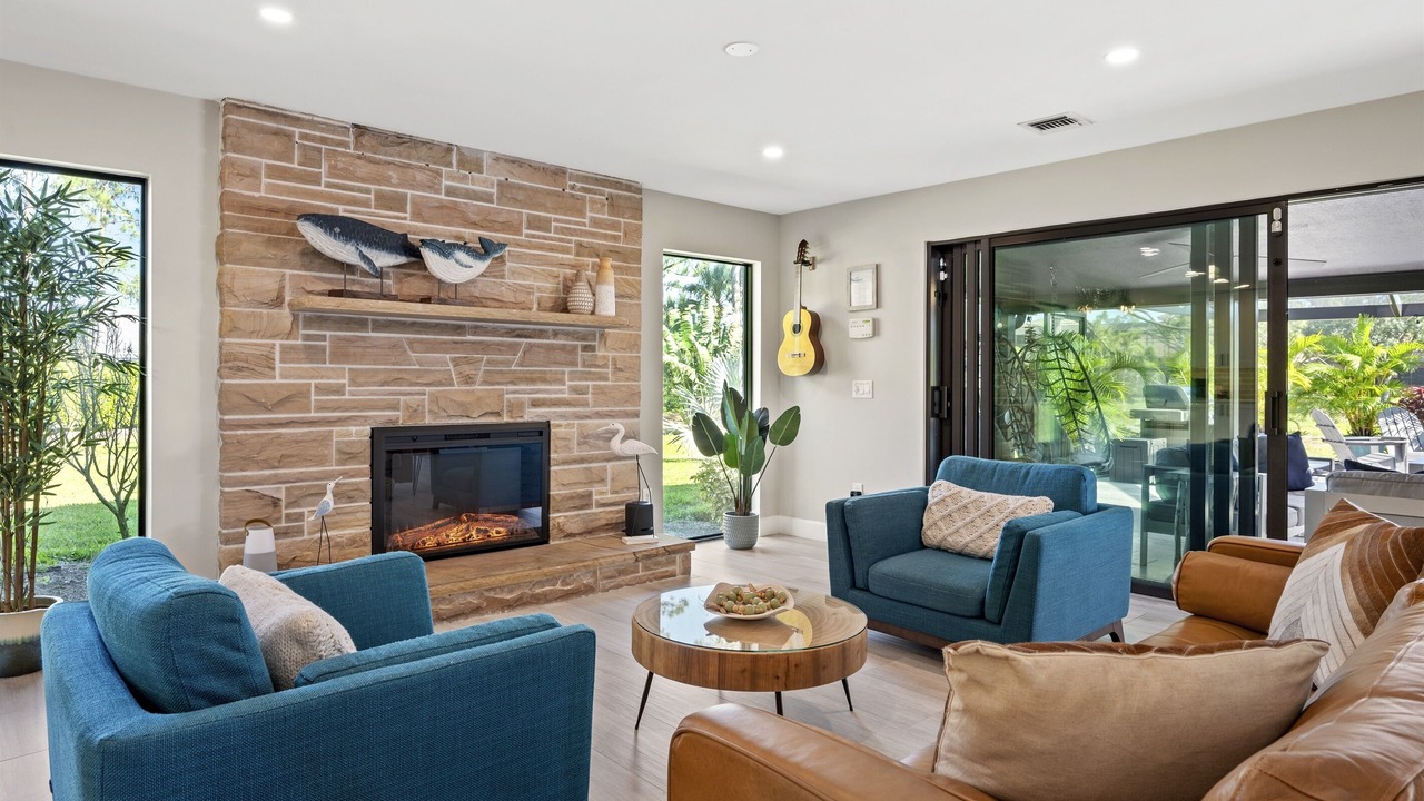 Photo of Livingroom in Central Naples