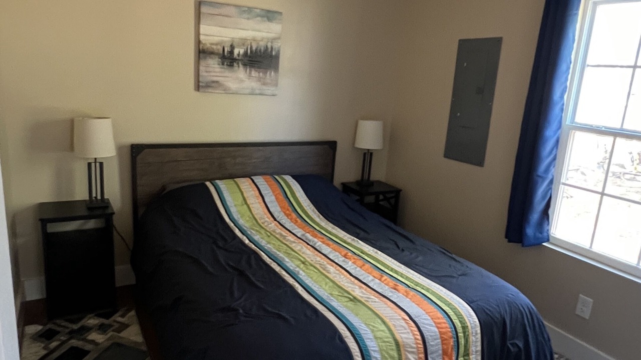 Photo of Bedroom in Benton