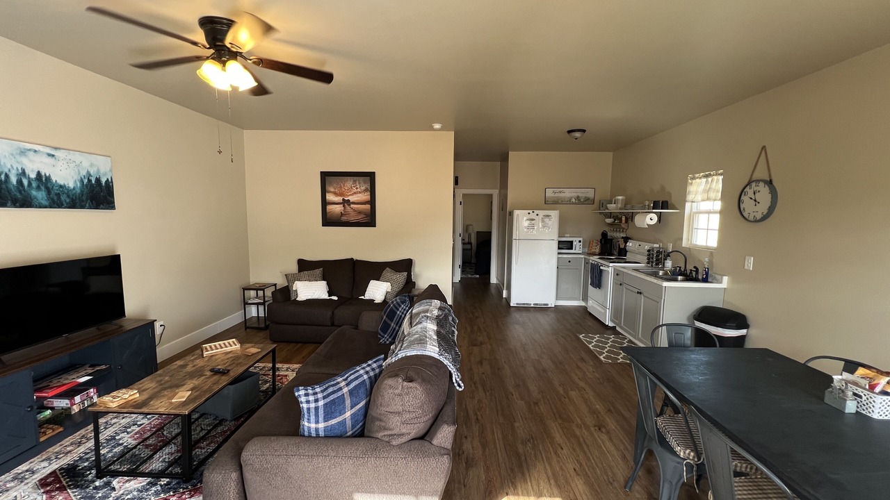 Photo of Livingroom in Benton