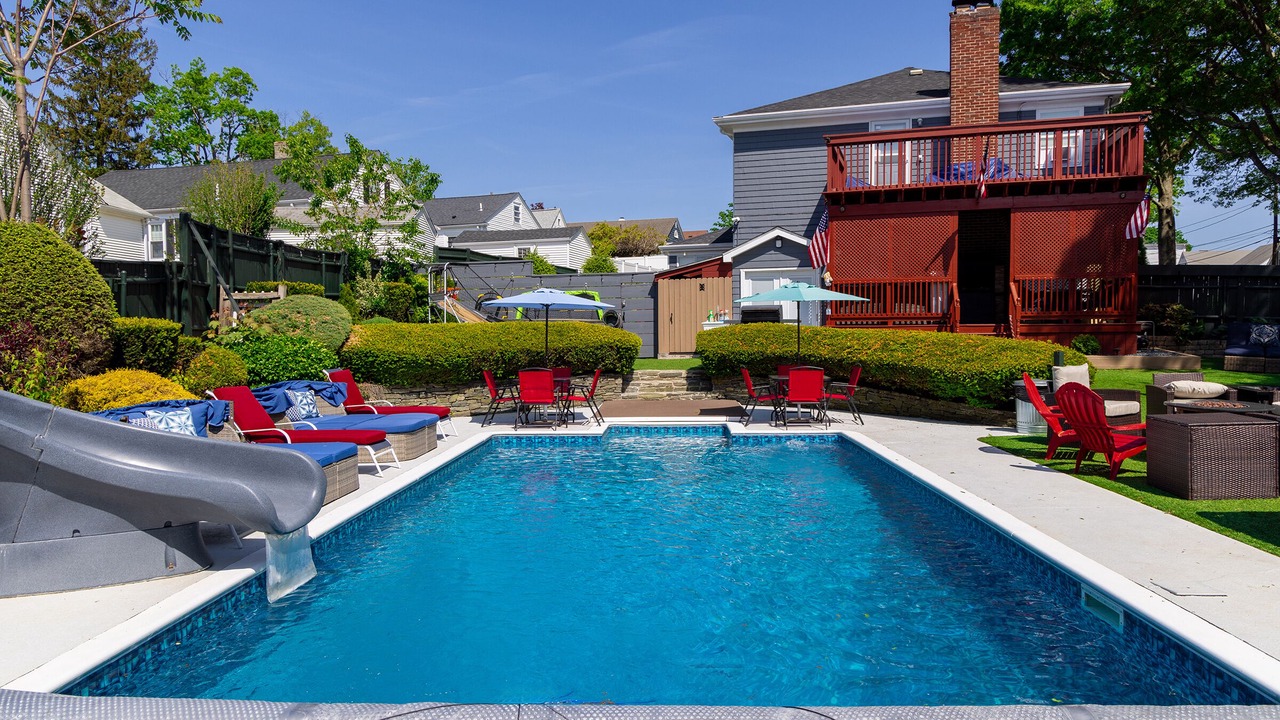 Photo of Outdoor in Elmhurst