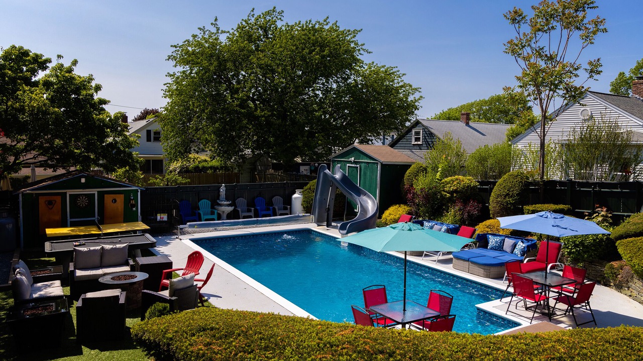 Photo of Outdoor in Elmhurst