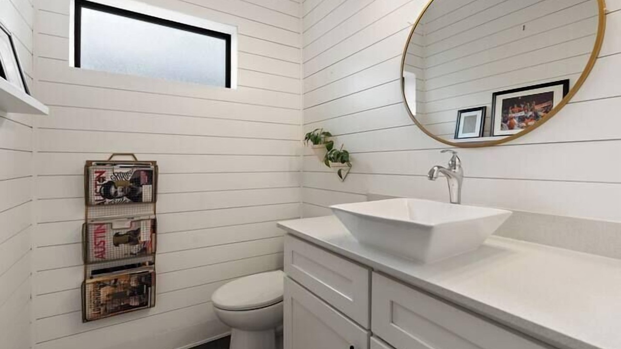 Photo of Bathroom in Chestnut