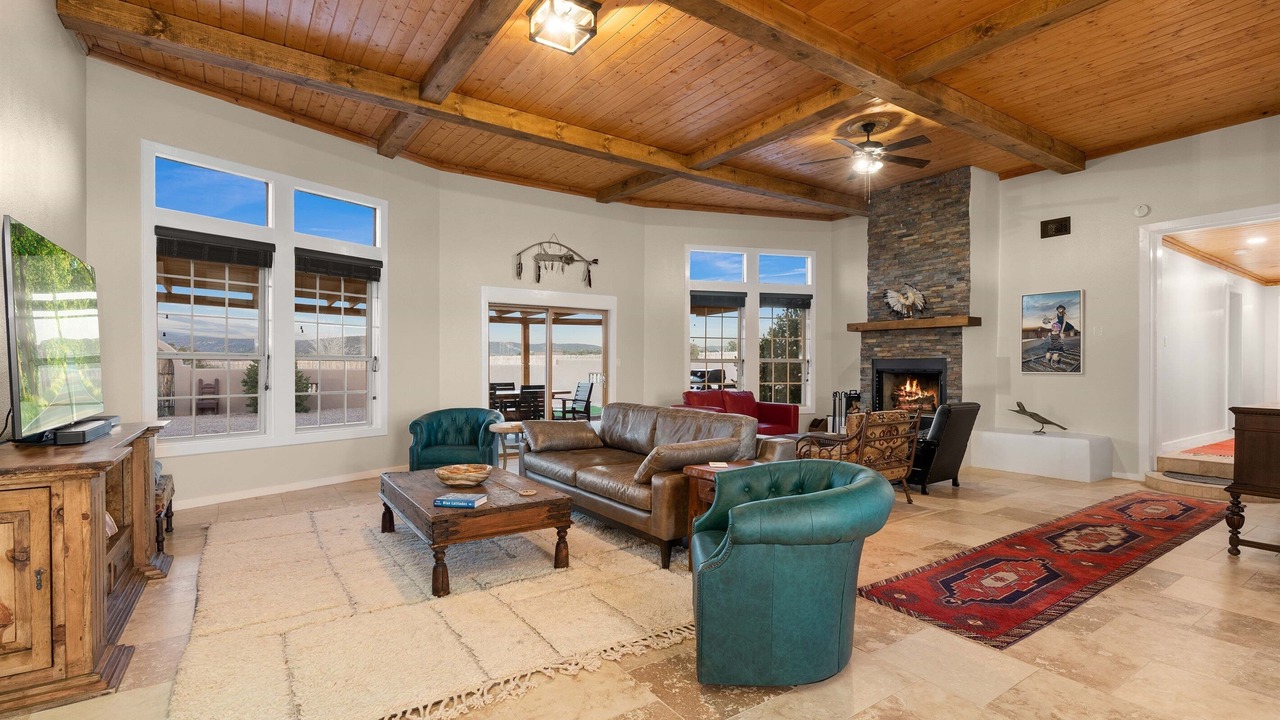 Photo of Livingroom in Canoncito