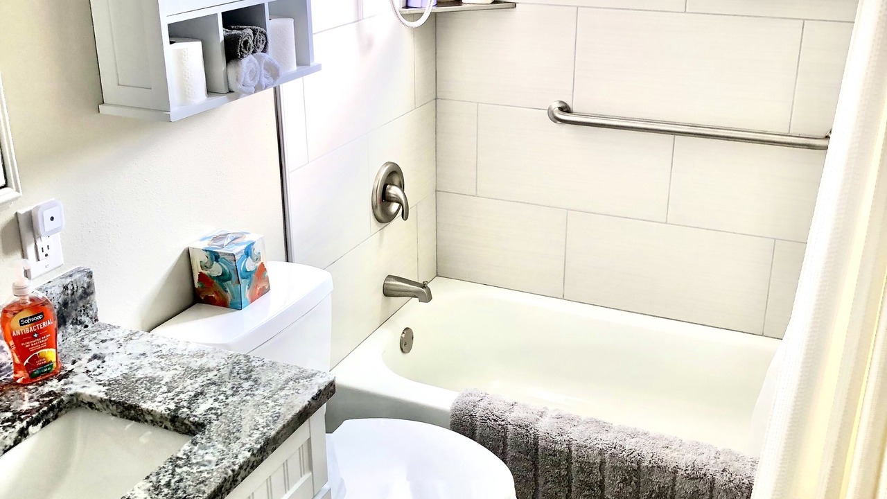Photo of Bathroom in Northeast Heights