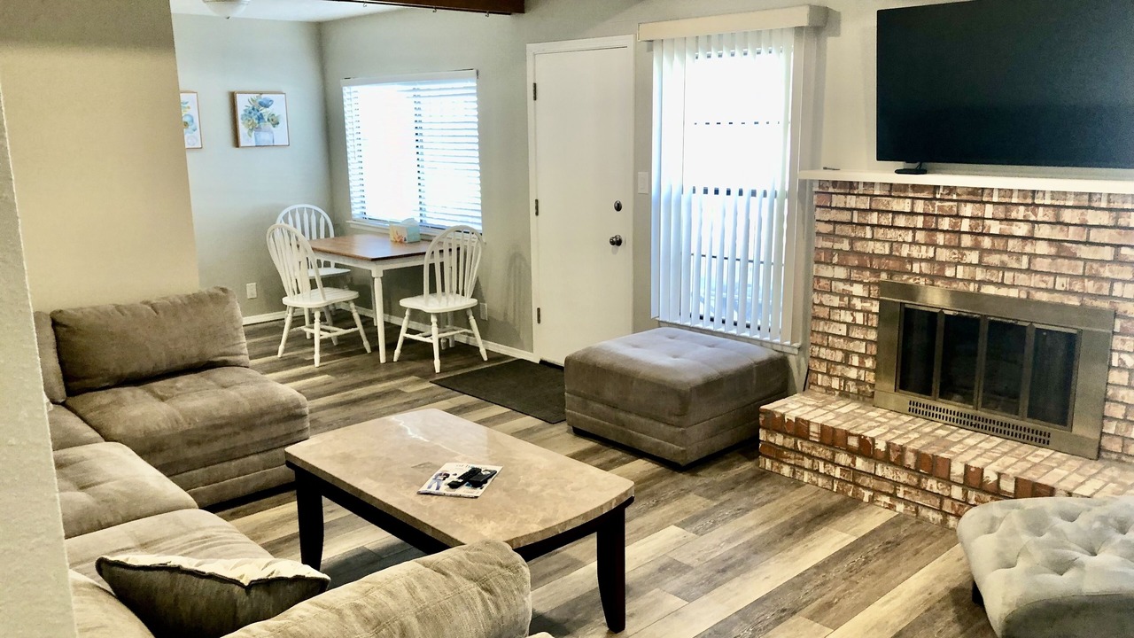 Photo of Livingroom in Northeast Heights