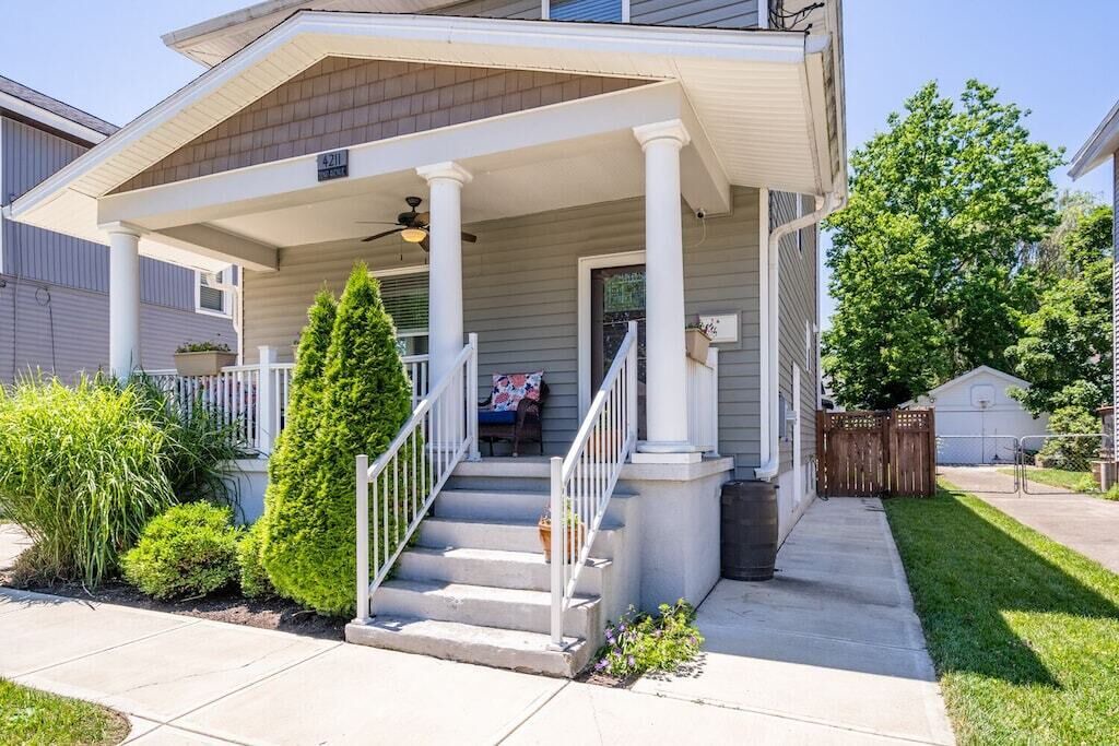 Photo of Outdoor in Oakley