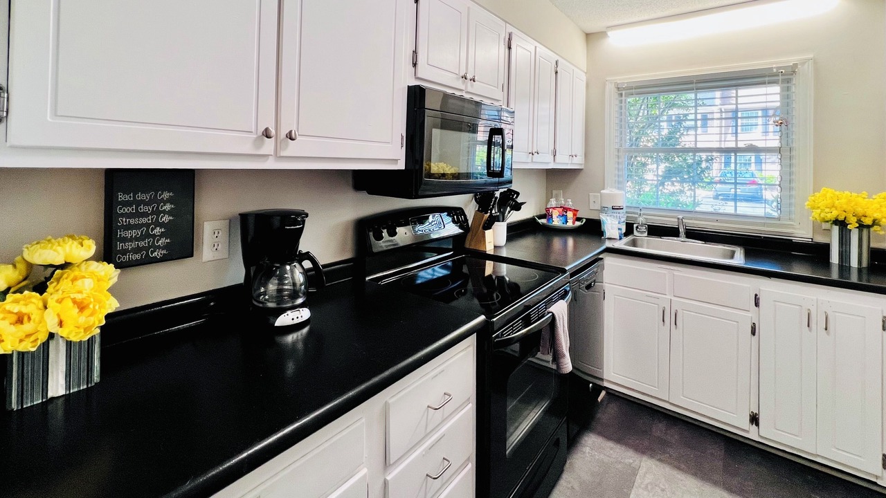 Photo of Kitchen in Golden Mile