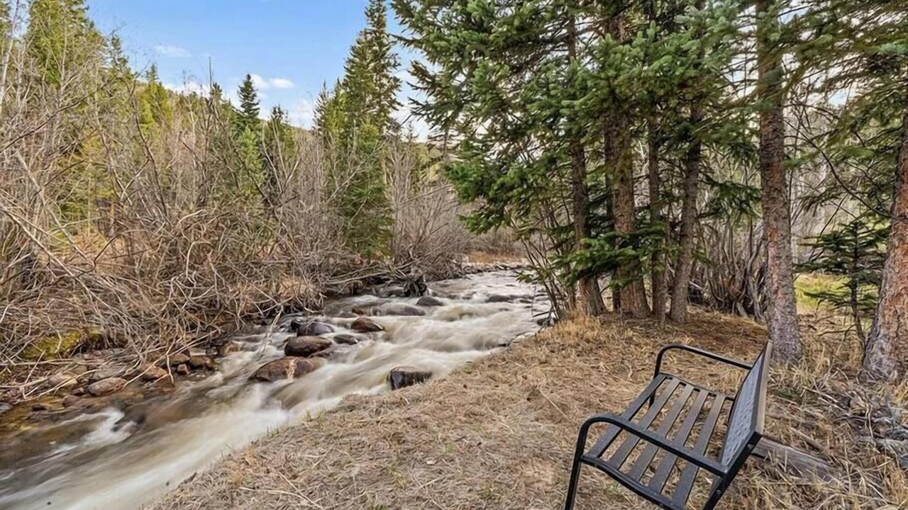 Photo of Outdoor in Lyons