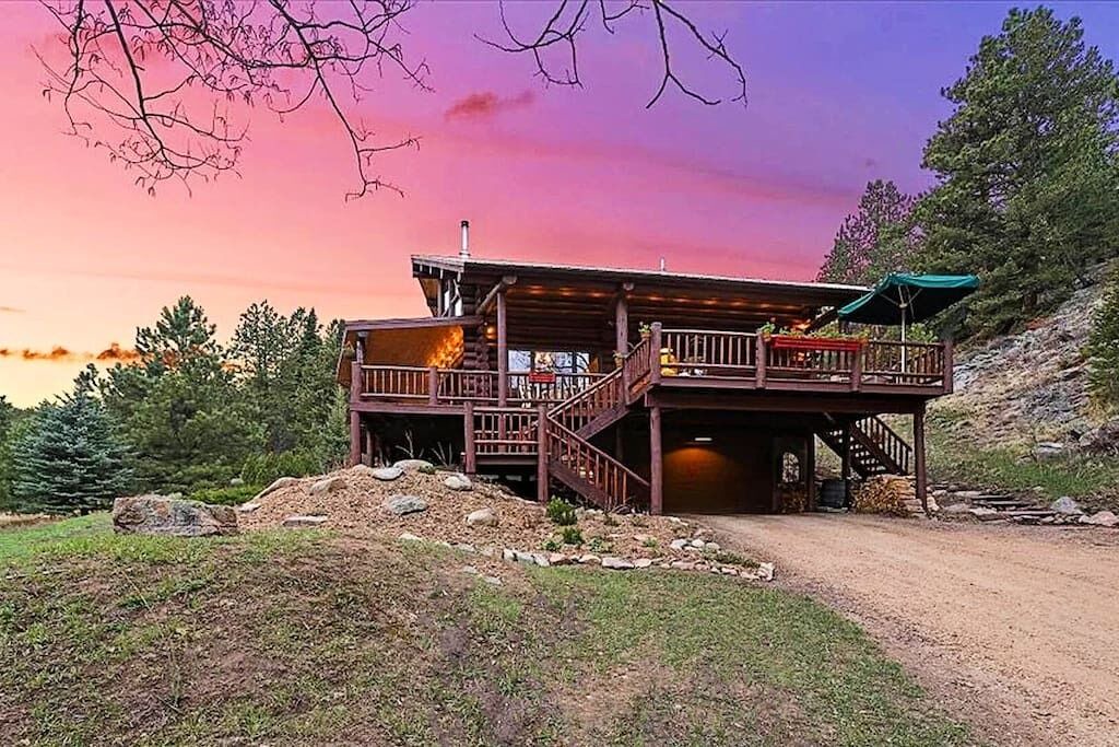 Photo of Outdoor in Lyons