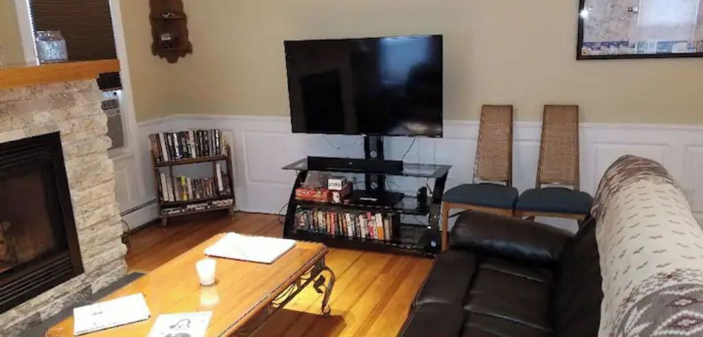 Photo of Livingroom in North Creek
