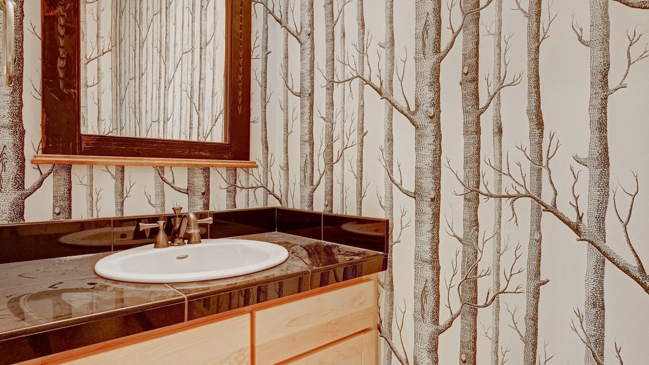 Photo of Bathroom in Lyons