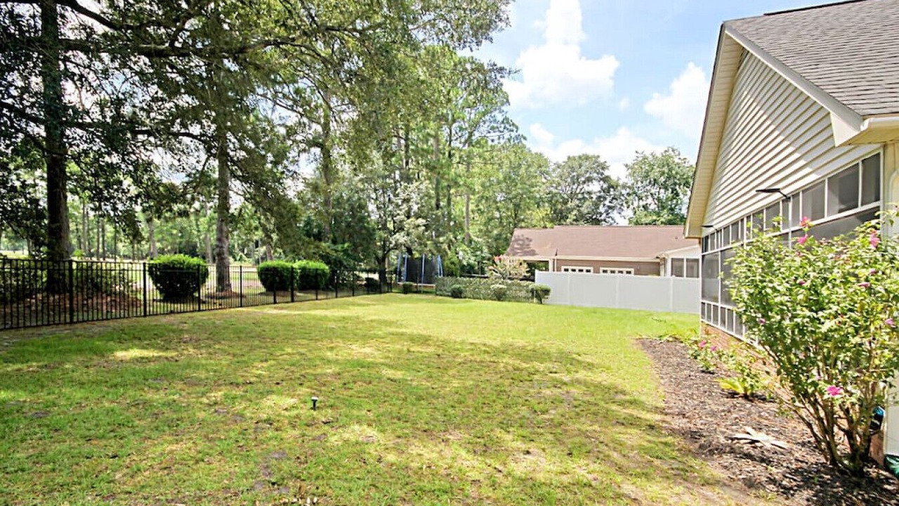 Photo of Outdoor in Red Hill