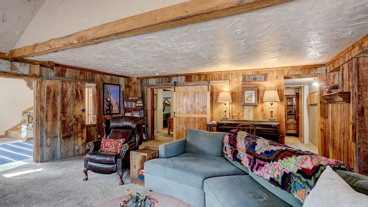 Photo of Livingroom in Lyons