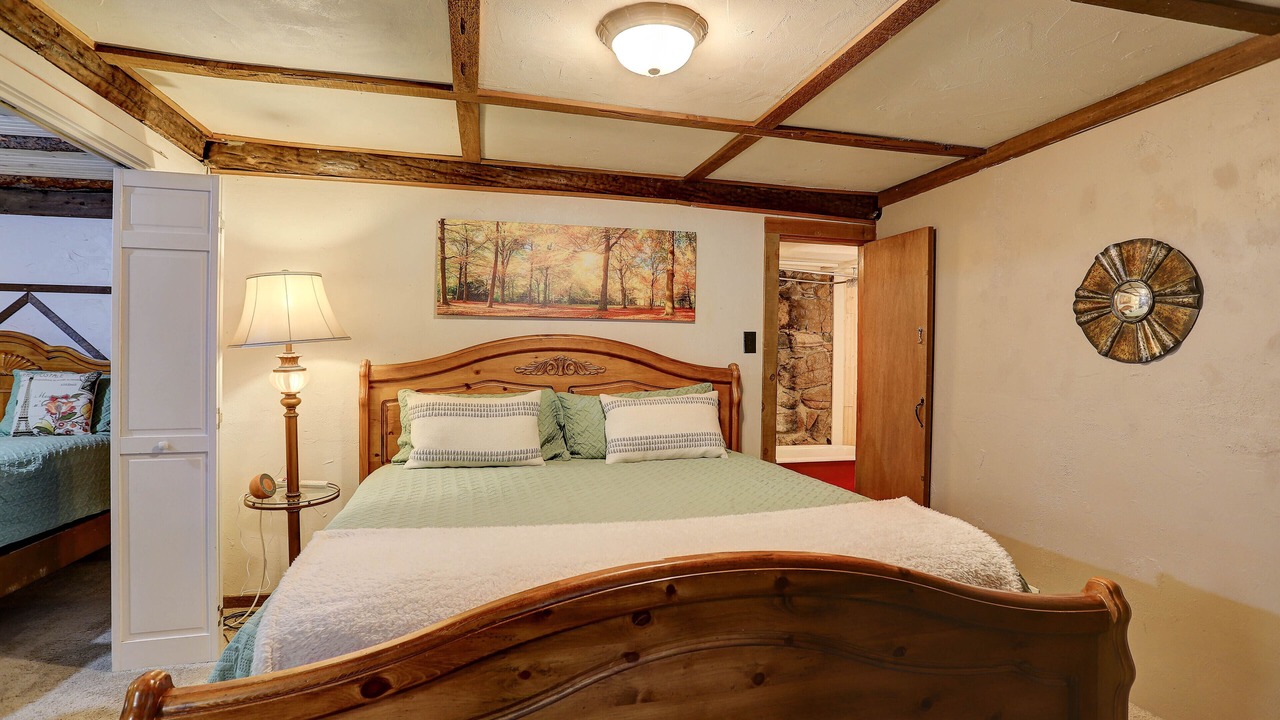 Photo of Bedroom in Lyons