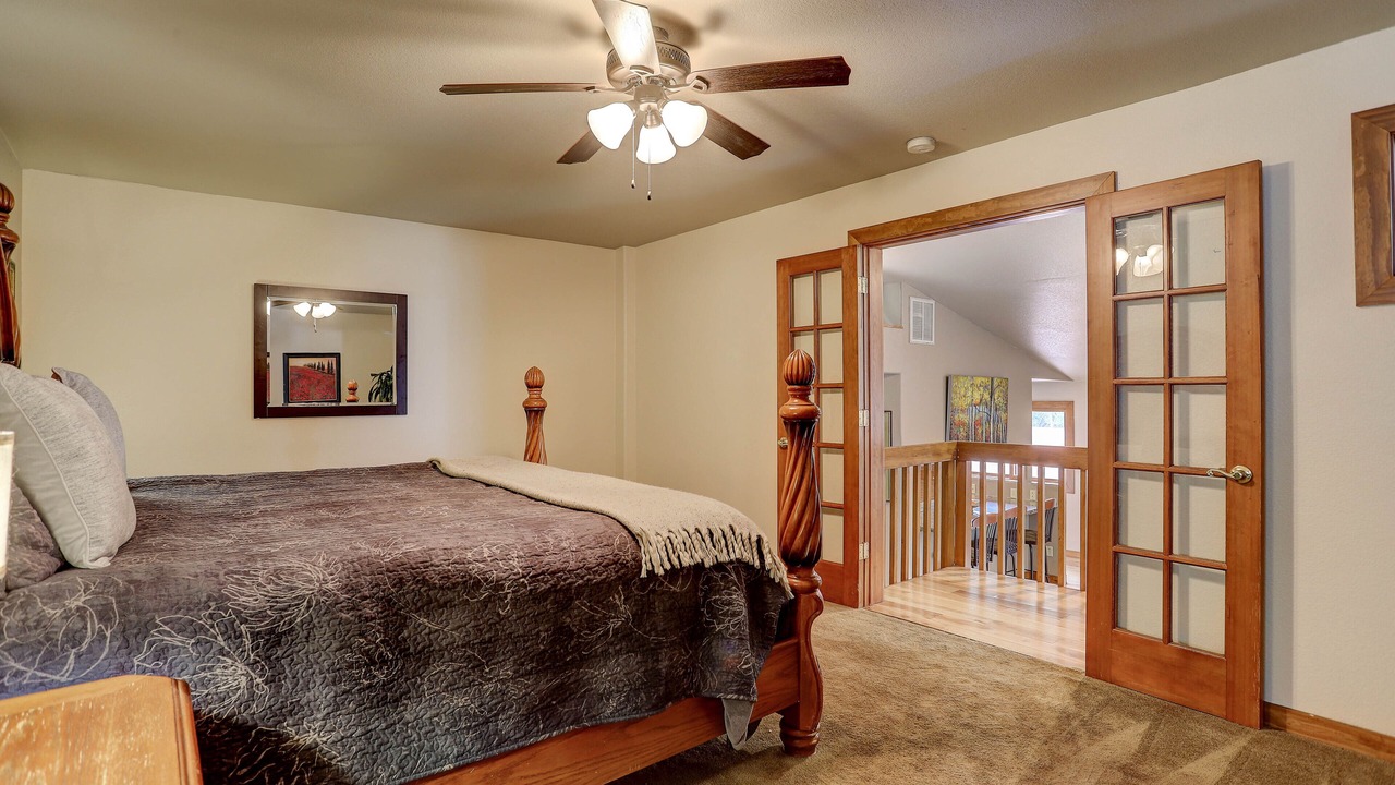 Photo of Bedroom in Lyons