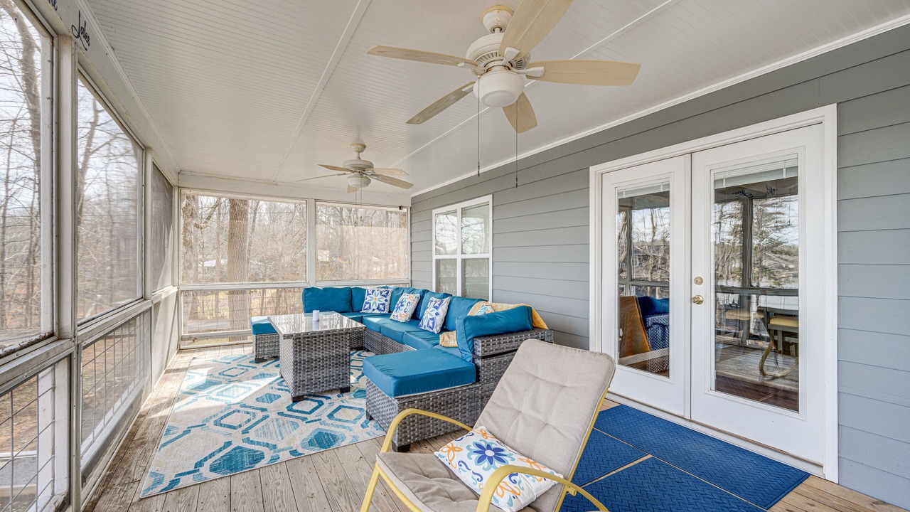 Photo of Livingroom in Eatonton