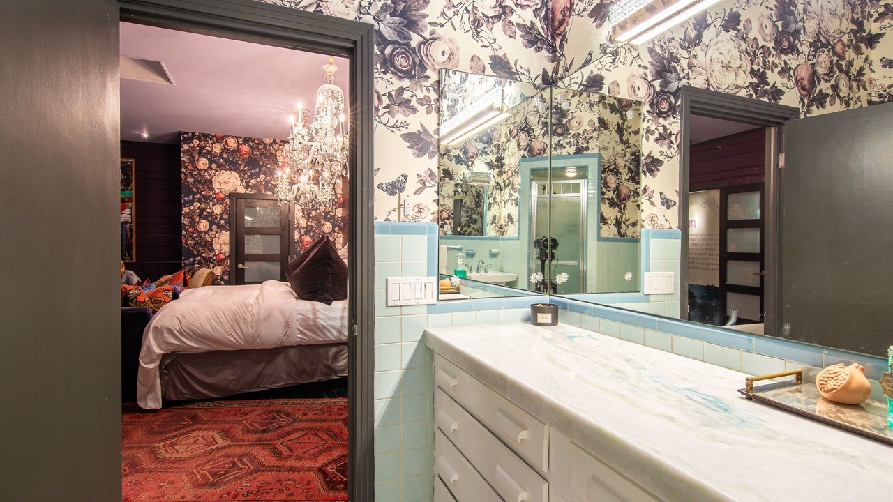 Photo of Bathroom in Downtown Nashville
