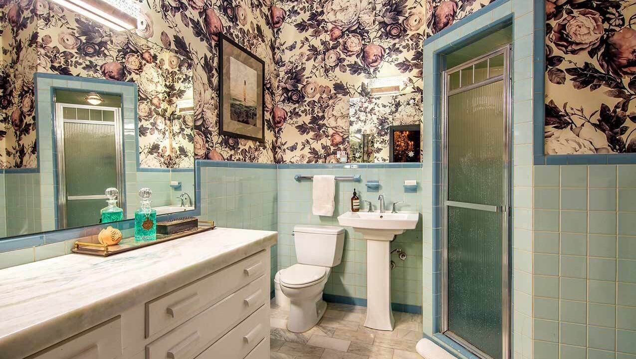 Photo of Bathroom in Downtown Nashville