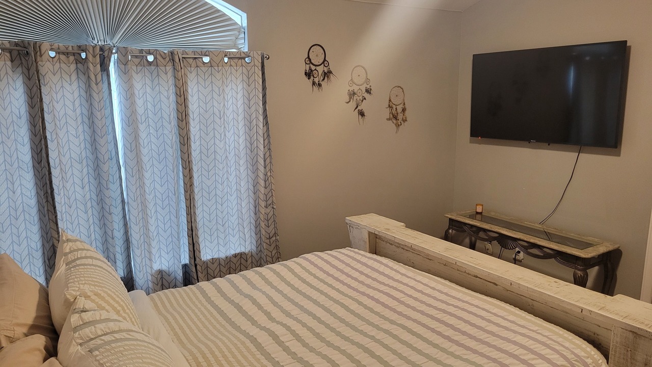 Photo of Bedroom in Ken Caryl