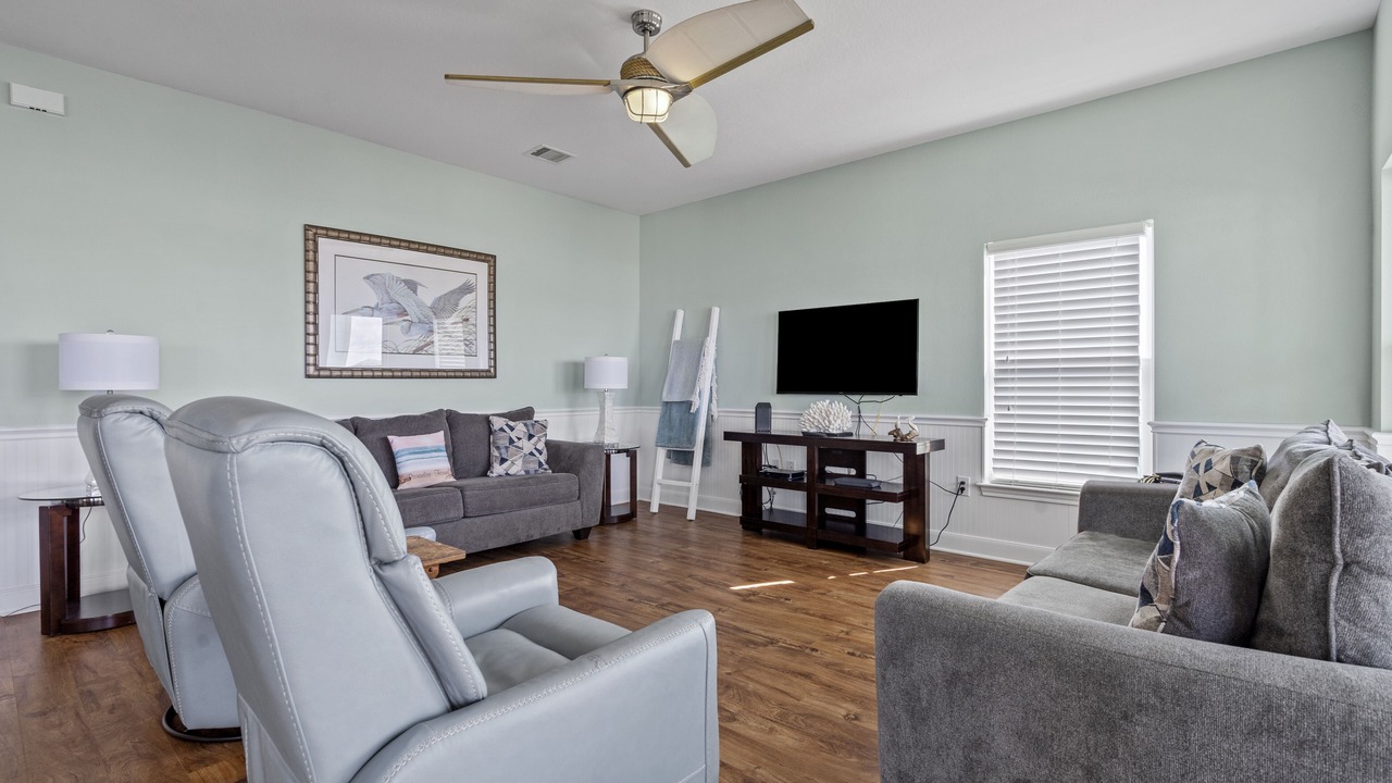 Photo of Livingroom in Bermuda Beach