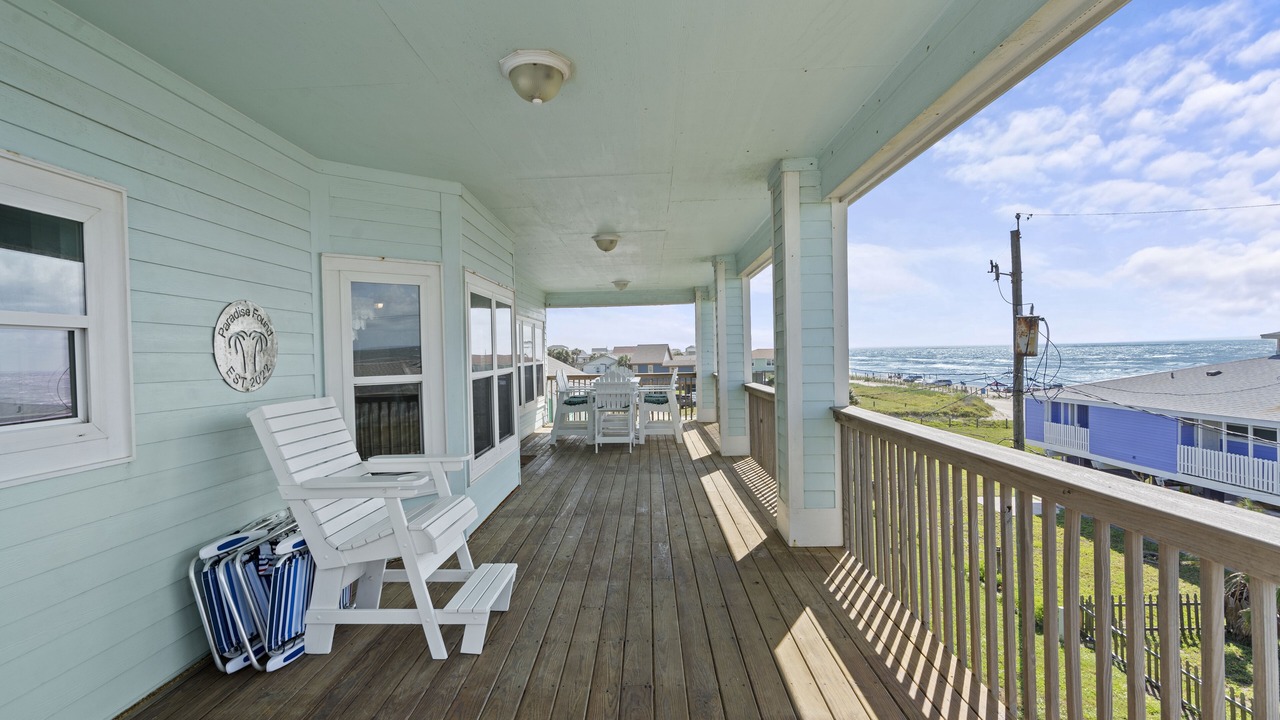 Photo of Patio Balcony in Bermuda Beach