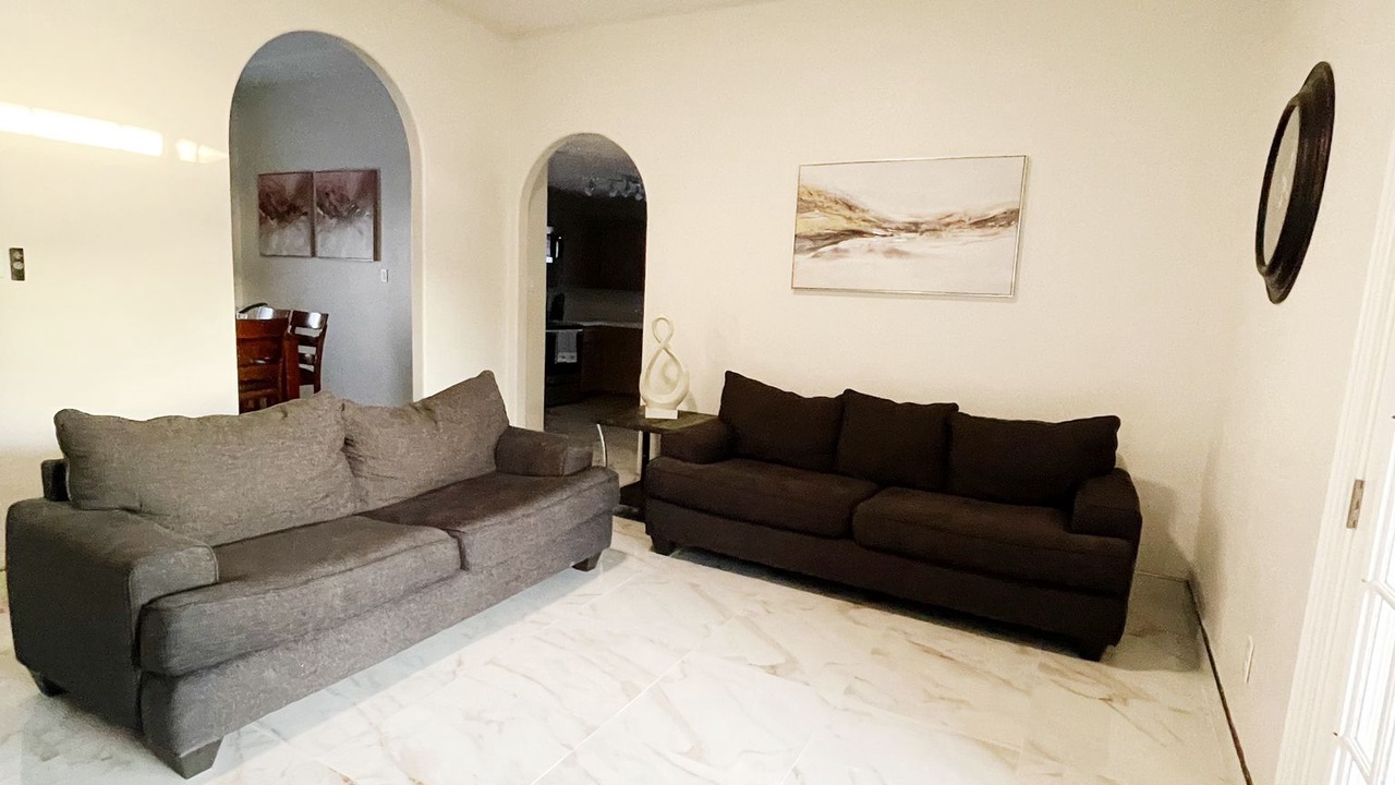 Photo of Livingroom in Pharr