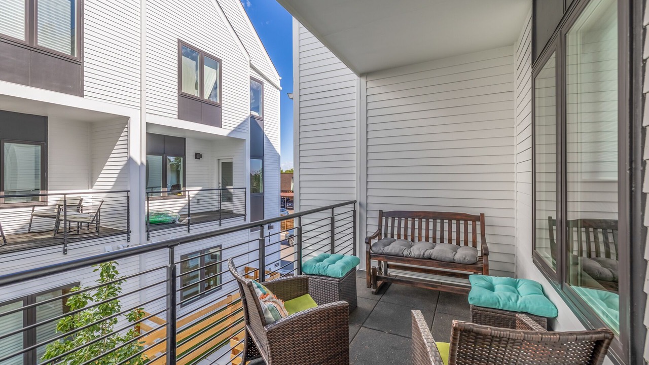 Photo of Patio Balcony in Lakewood
