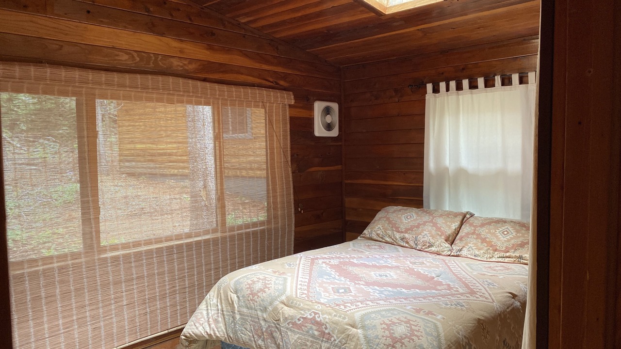 Photo of Bedroom in Lyons