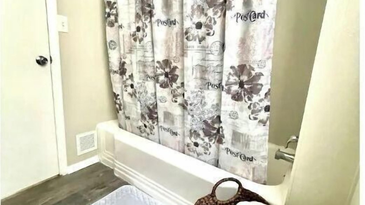 Photo of Bathroom in Dahlman