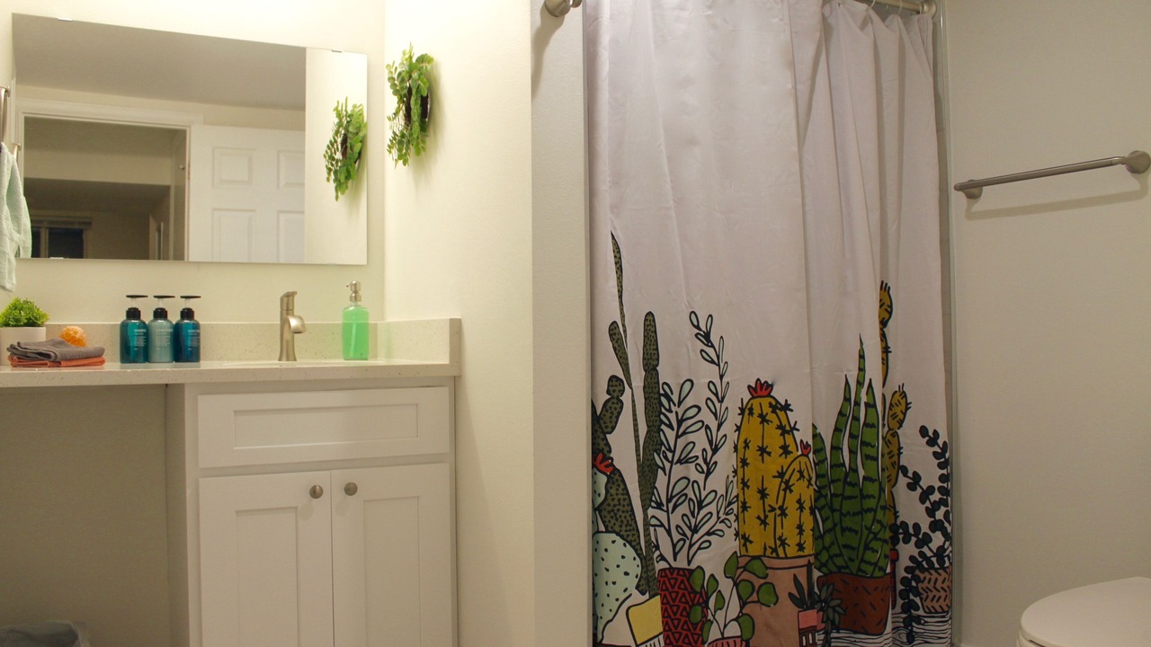 Photo of Bathroom in Barnum West