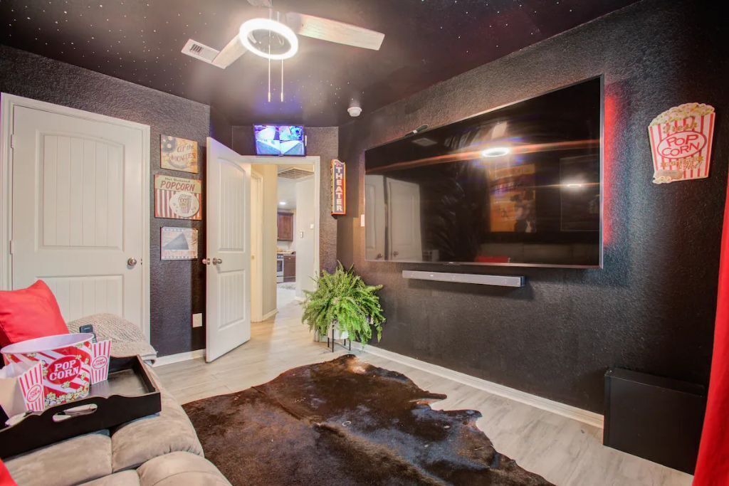 Photo of Livingroom in Houston
