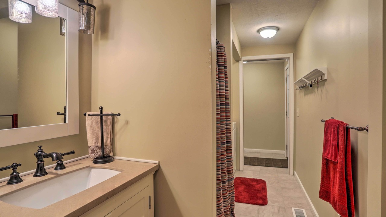 Photo of Bathroom in Tiffin