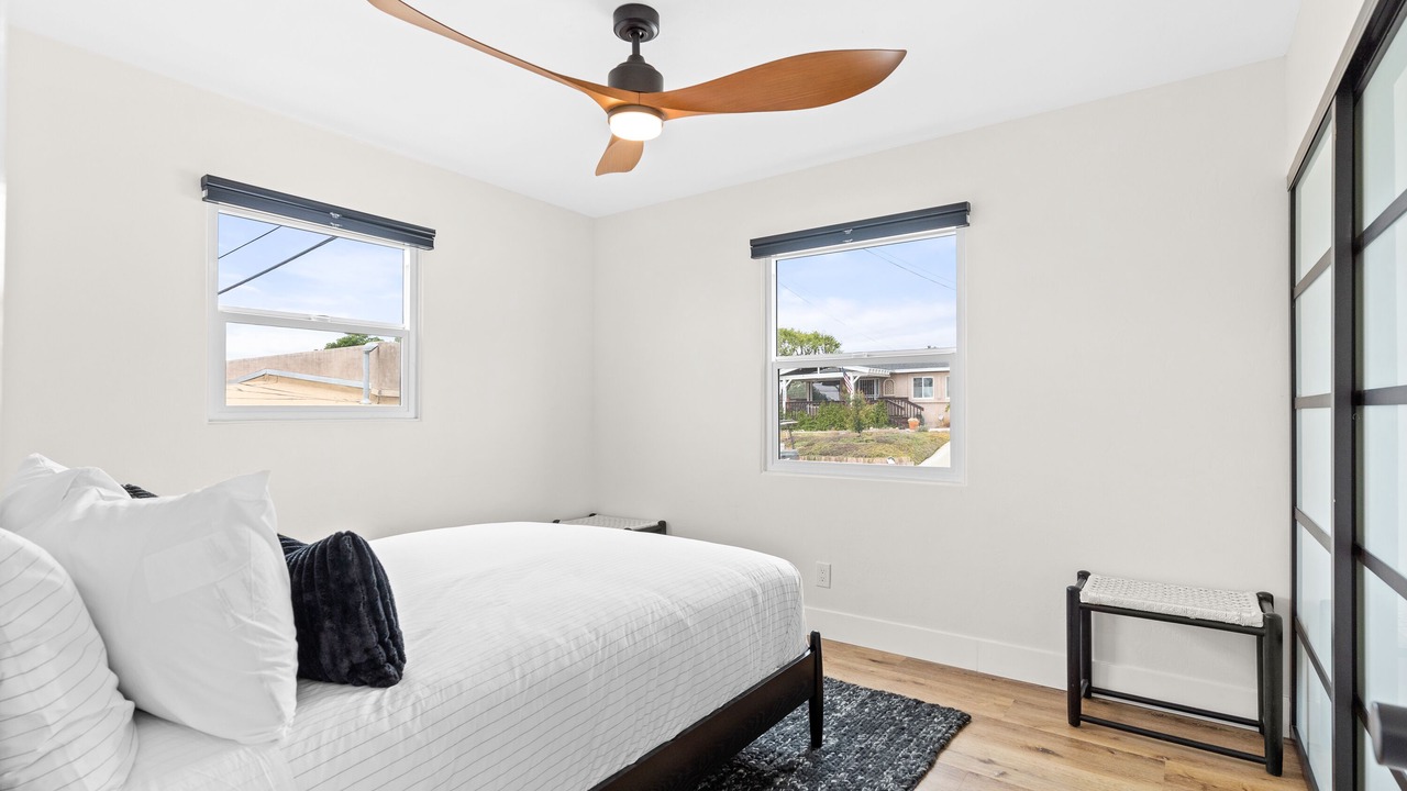 Photo of Bedroom in Bay Park