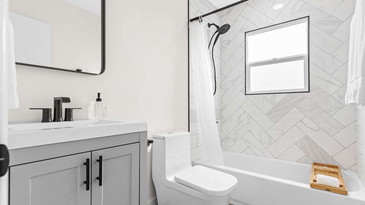 Photo of Bathroom in Bay Park