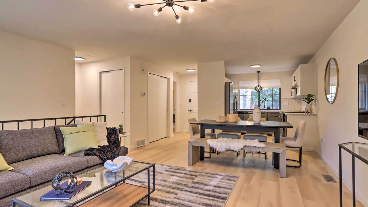 Photo of Livingroom in Arvada