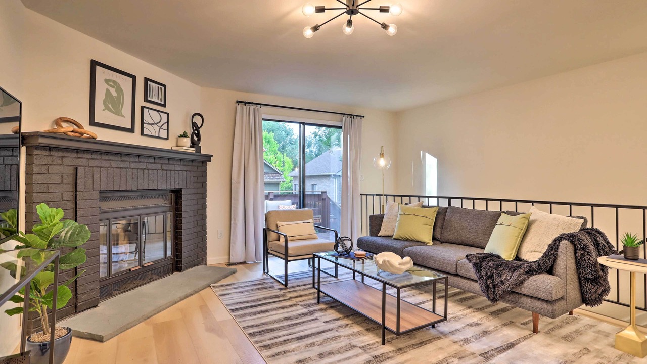Photo of Livingroom in Arvada
