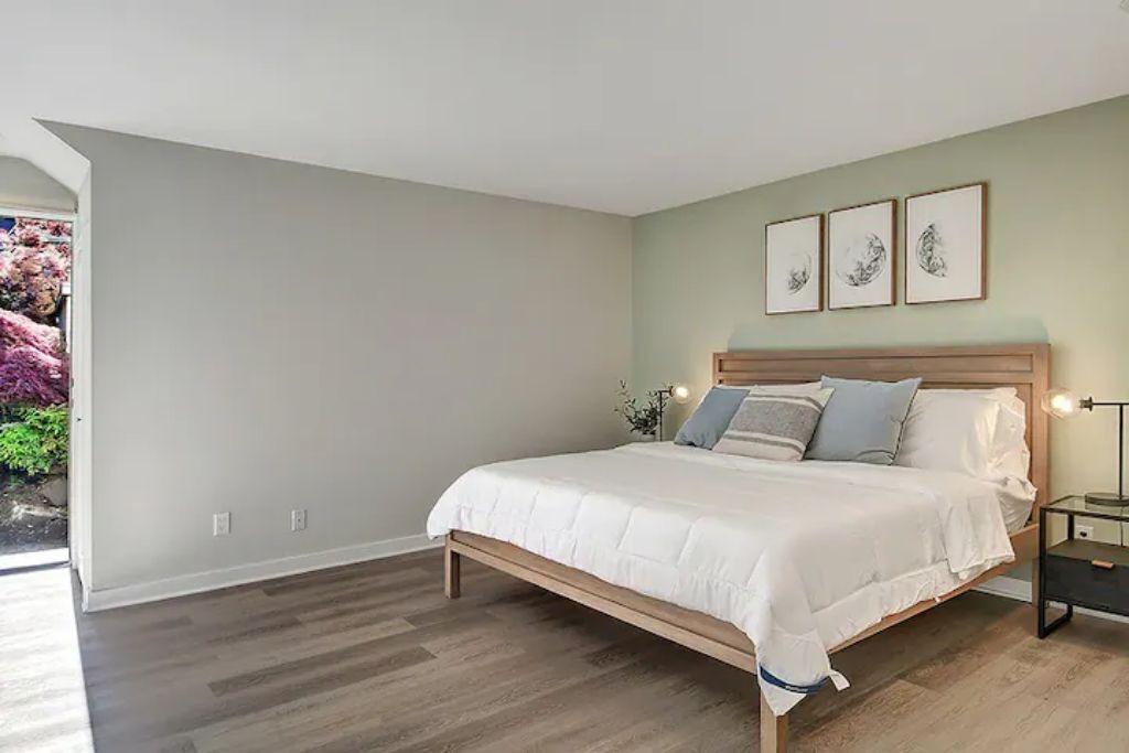 Photo of Bedroom in Eastlake