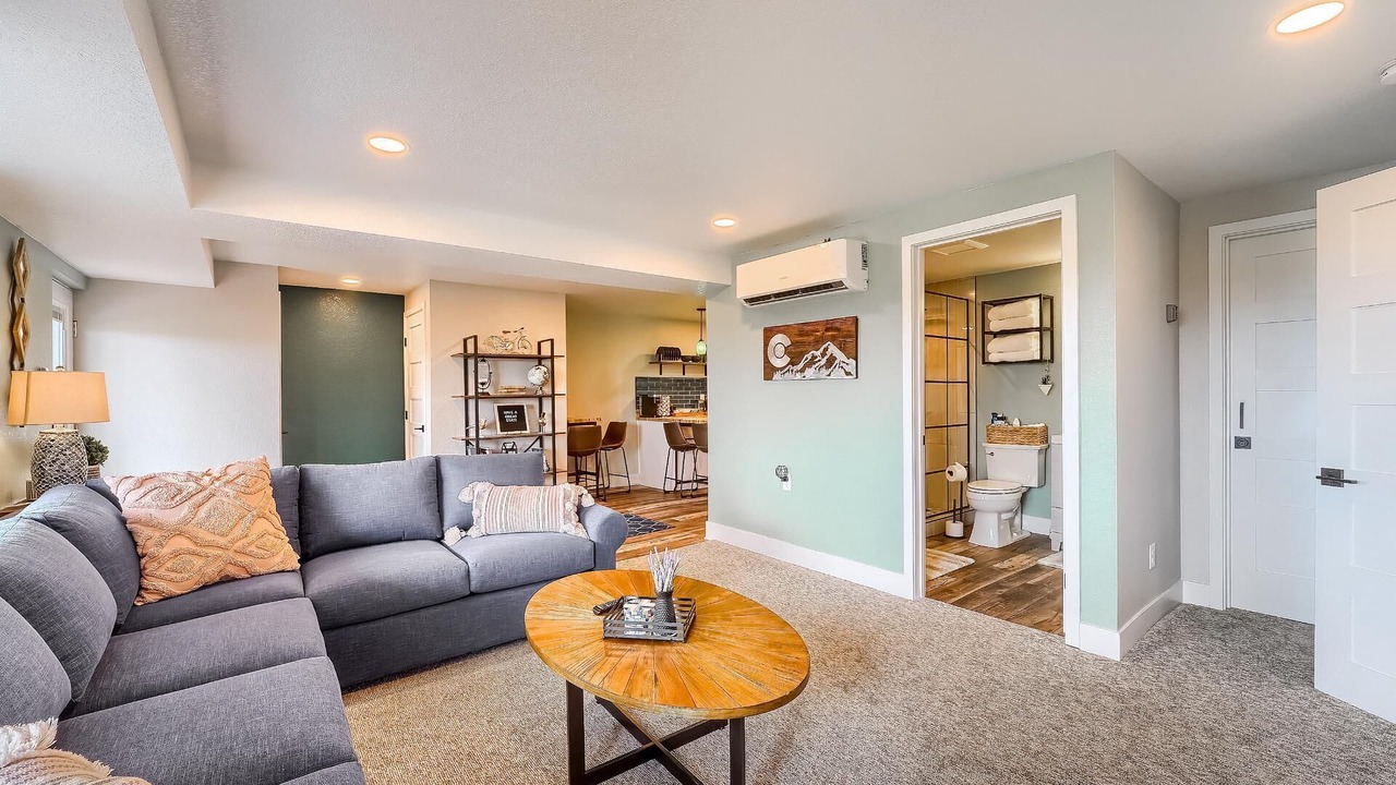 Photo of Livingroom in Erie