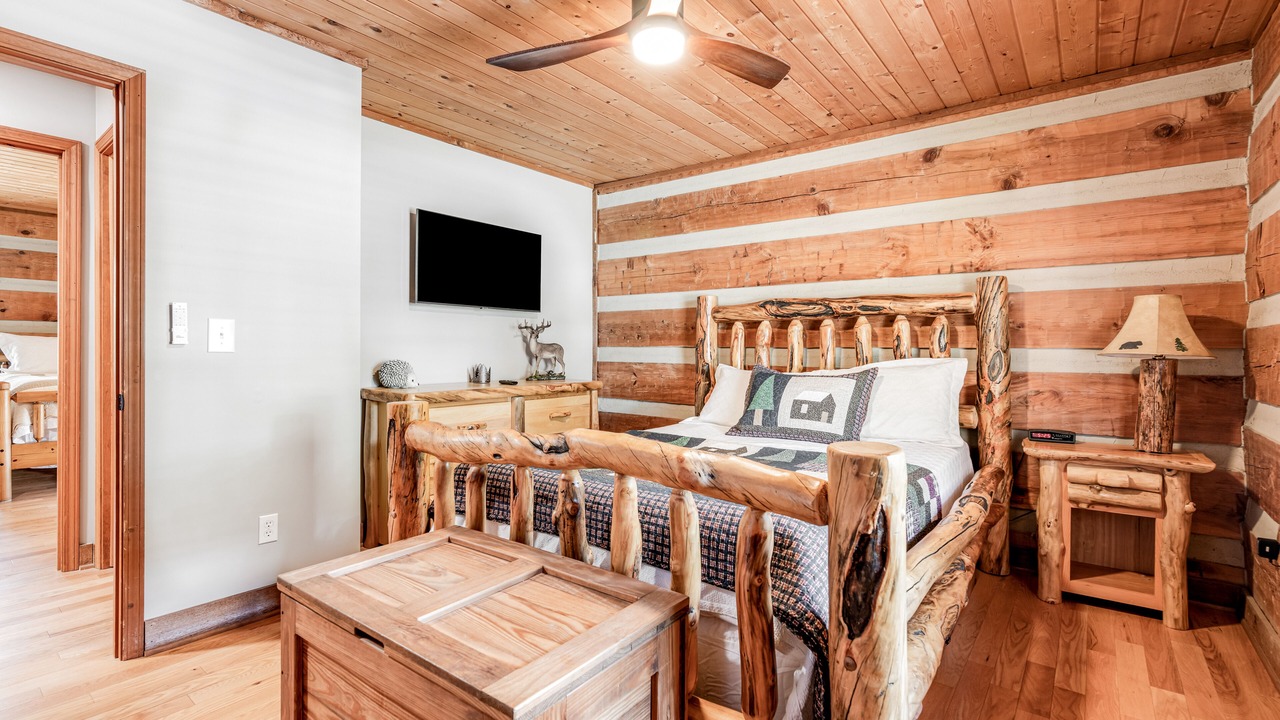 Photo of Bedroom in Kodak