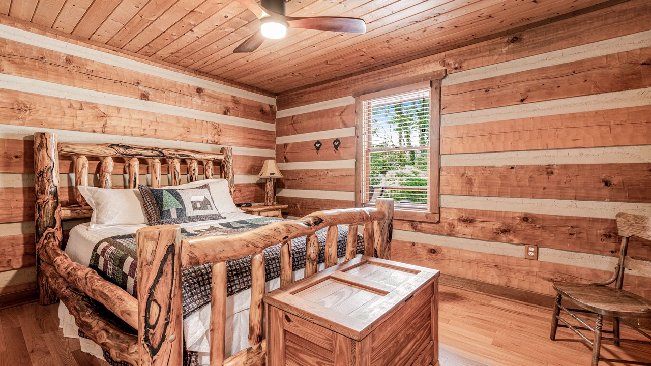 Photo of Bedroom in Kodak