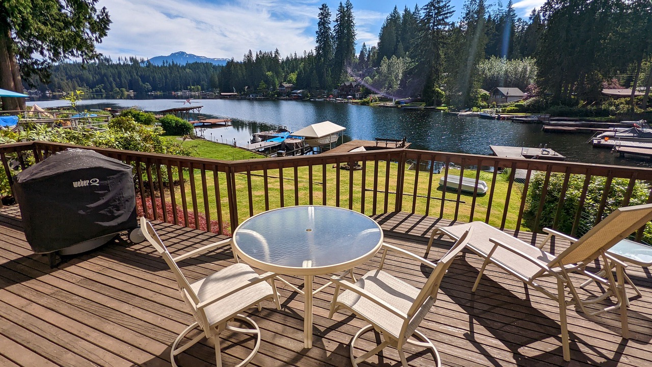Photo of Outdoor in Lake Roesiger