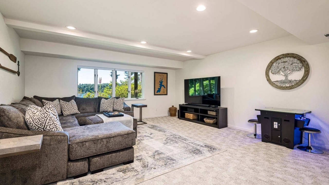 Photo of Bedroom in Dunes City