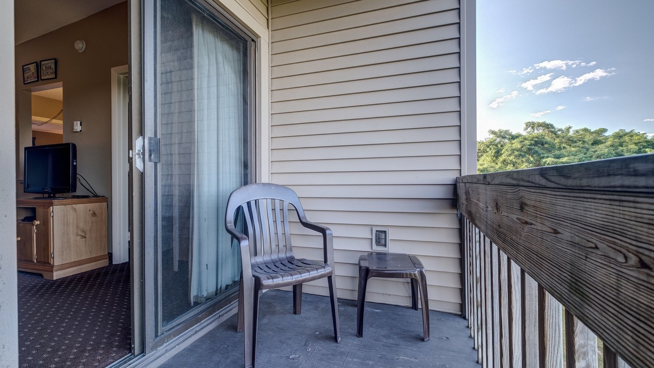 Photo of Patio Balcony in Weirs Beach