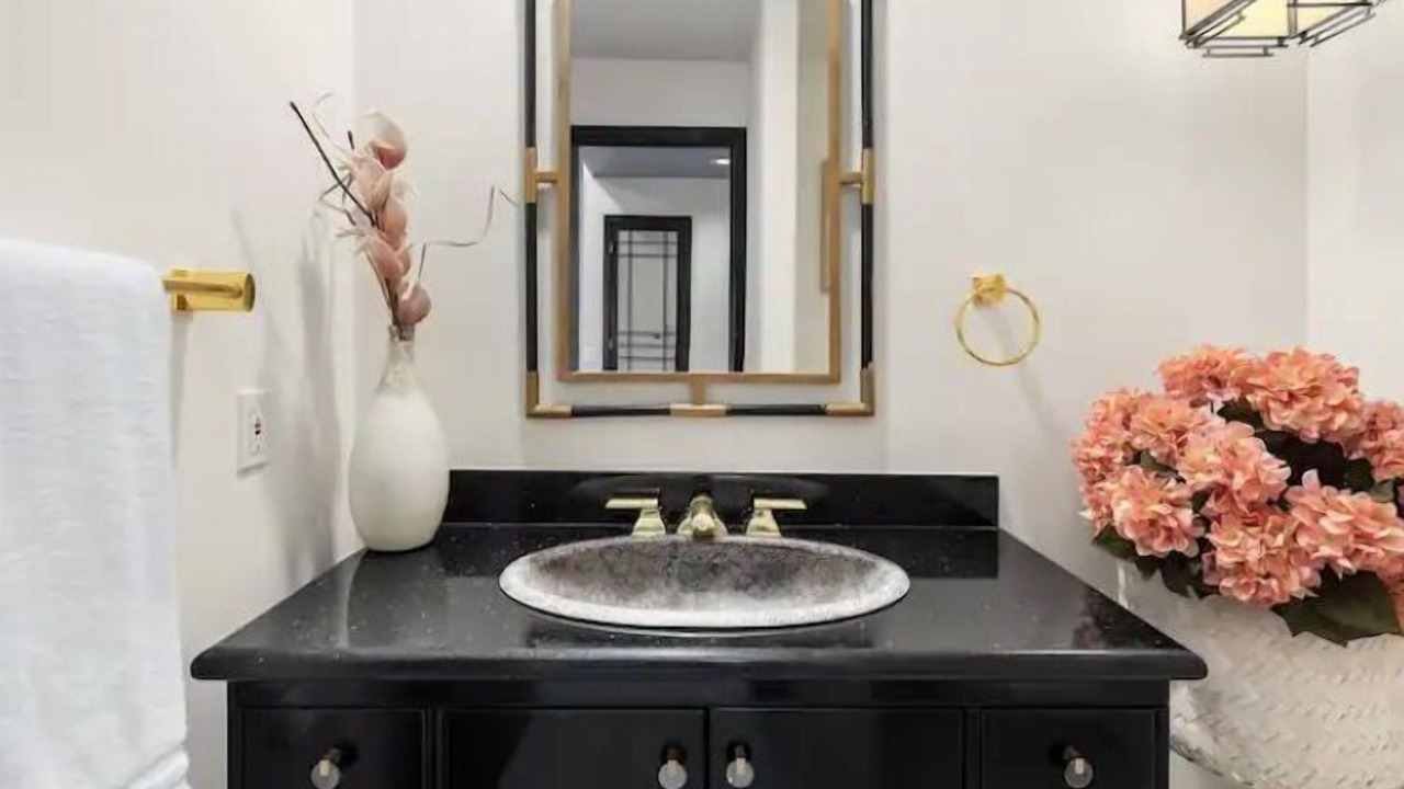 Photo of Bathroom in Harbour Pointe