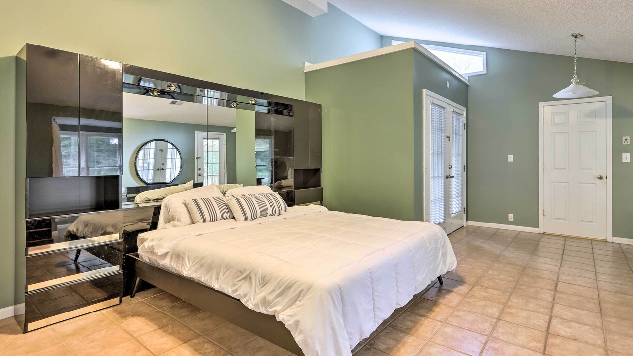 Photo of Bedroom in McDonough
