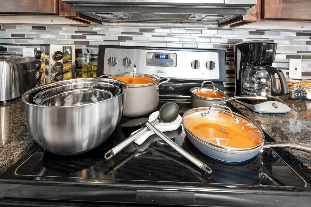 Photo of Kitchen in People's Freeway