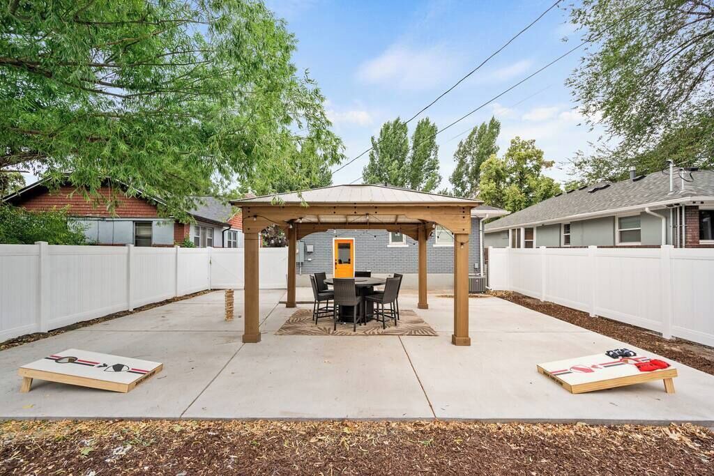 Photo of Outdoor in People's Freeway